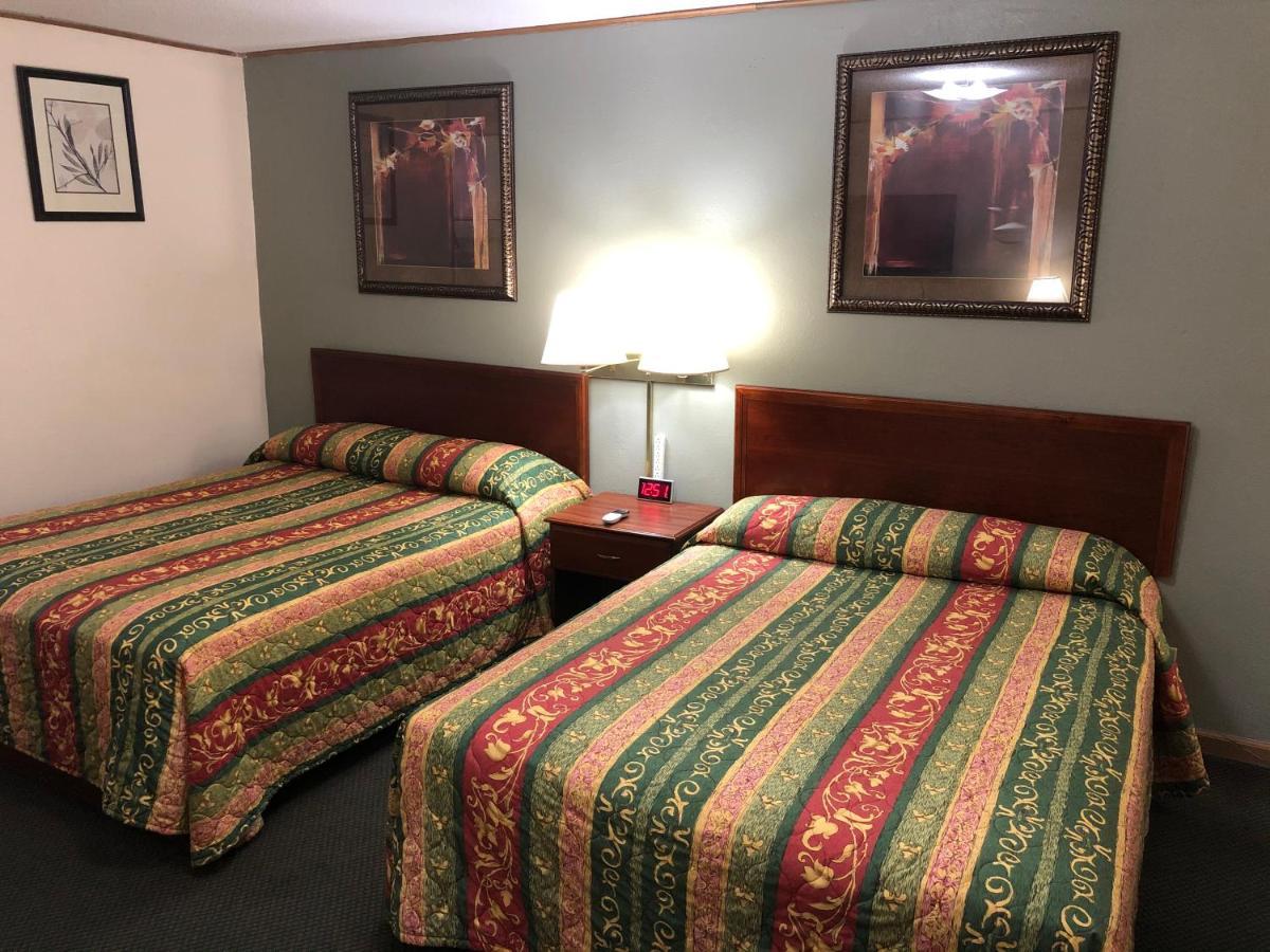 Budget Host Inn - Emporia Zewnętrze zdjęcie